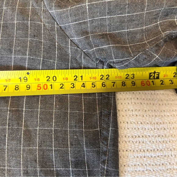 UNTUCKit Men's Size Large Checkered Long Sleeve Dress Shirt Linen Slim Fit - Picture 6 of 8
